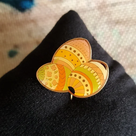 Vintage Easter Egg Stick Pin - Picture 9 of 15